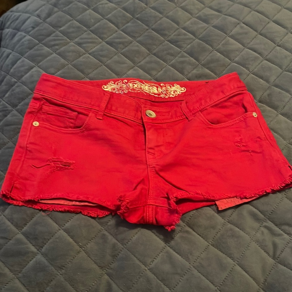 Express red denim shorts